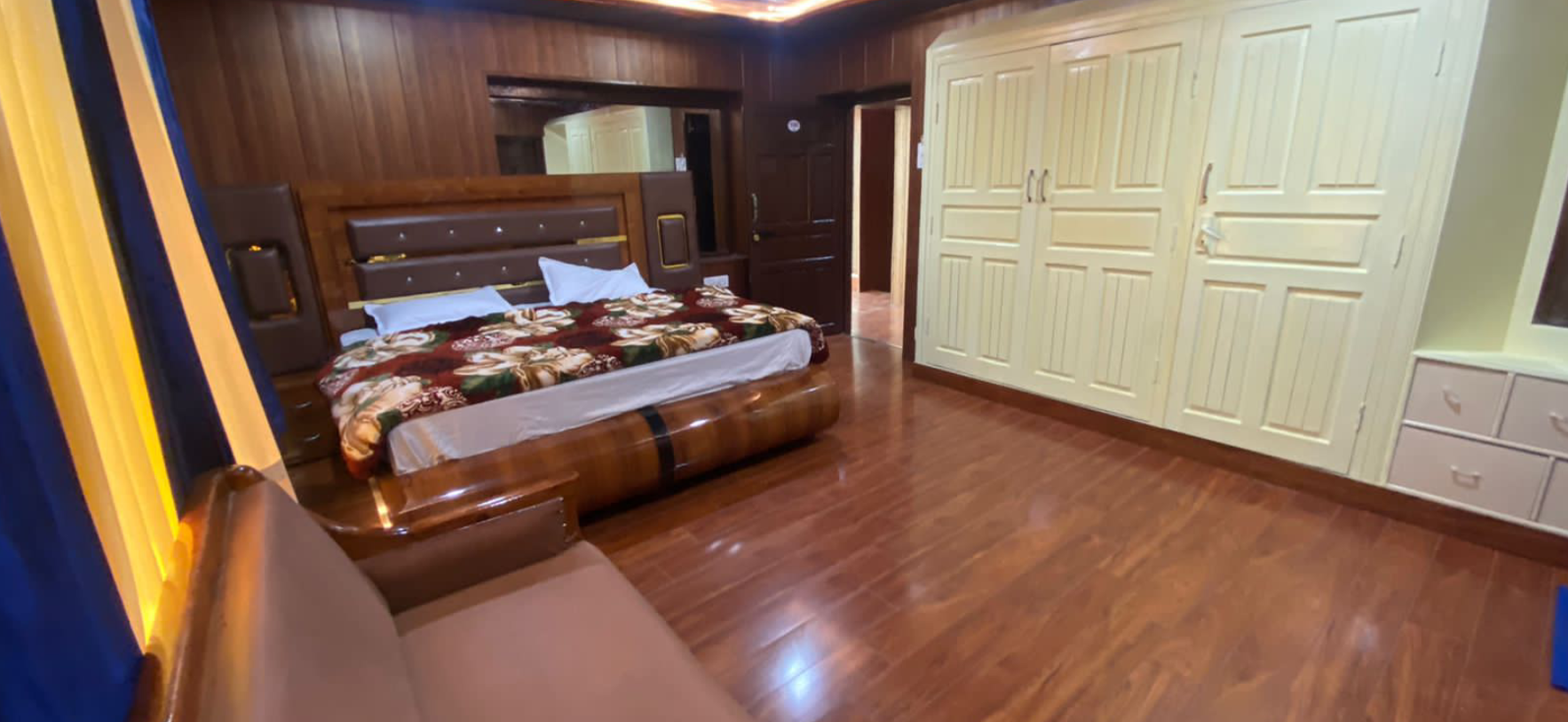 Royal Room